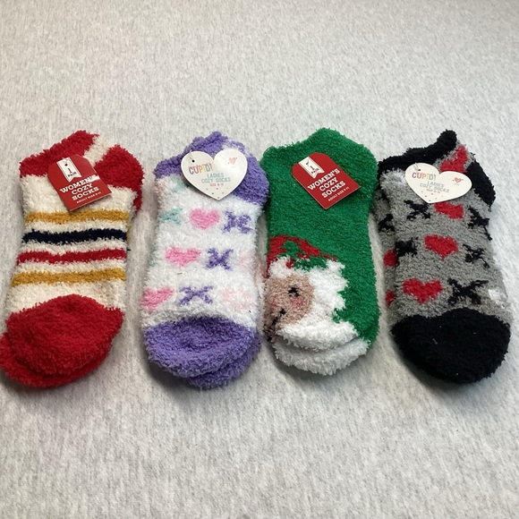 WOMEN’S COZY SOCKS BUNDLE OF 4 PAIRS SIZE: 9-11 SHOE SIZE COLOR: MULTI NWT - Picture 3 of 11